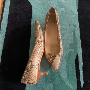 Beige snakeskin kitten heels